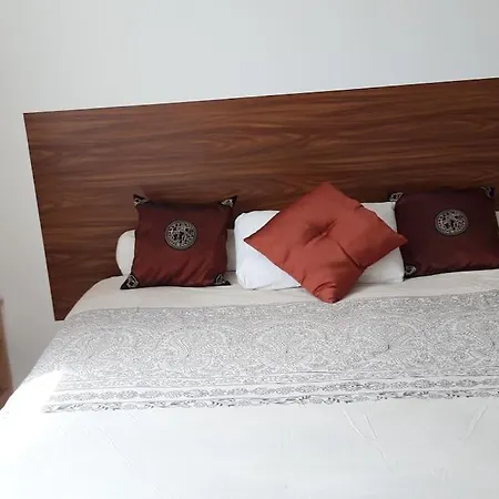 Un Dans Pavillon Apartment